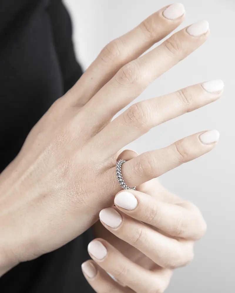 Fedina Puntinata In Argento Brunito Lucido miniatura 2