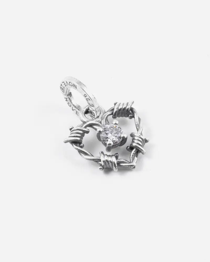 Ciondolo Charm Cuore Filo Spinato Argento Con Diamante Brunito Lucido