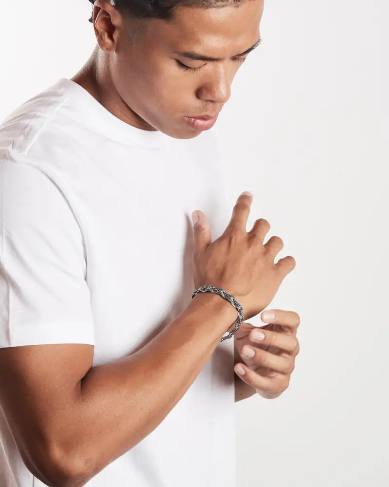 Bracciale Tennis Coda Di Volpe Intrecciata Grande In Argento Con Pietre Nere Brunito Lucido miniatura 2