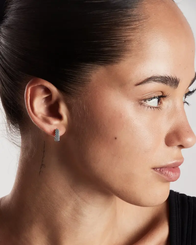 Orecchino A Cerchio Puntinato Con Scattino In Argento Brunito Lucido miniatura 2