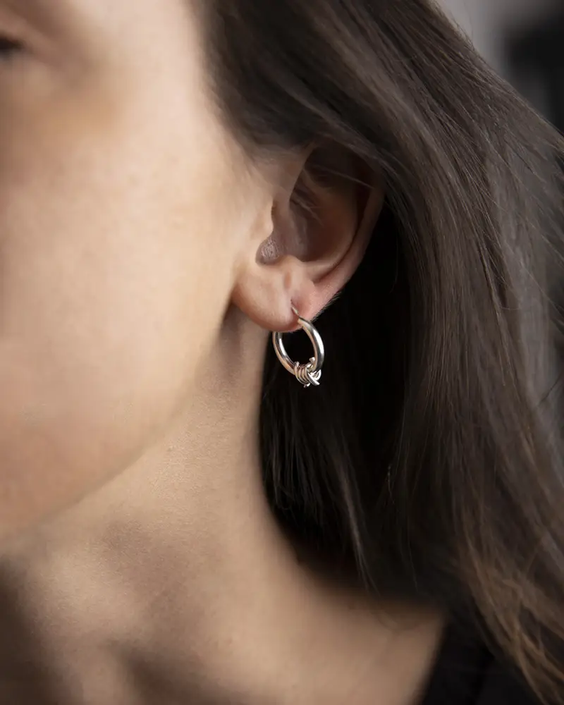 Orecchino A Cerchio Modulo Filo Spinato Pendente Argentato Lucido miniatura 2