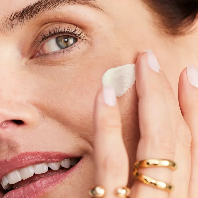 Nuxuriance Ultra Trattamento D’Eccezione Crema Giorno E Notte - Trattamento antietà pelli mature, Crema antirughe miniatura 4