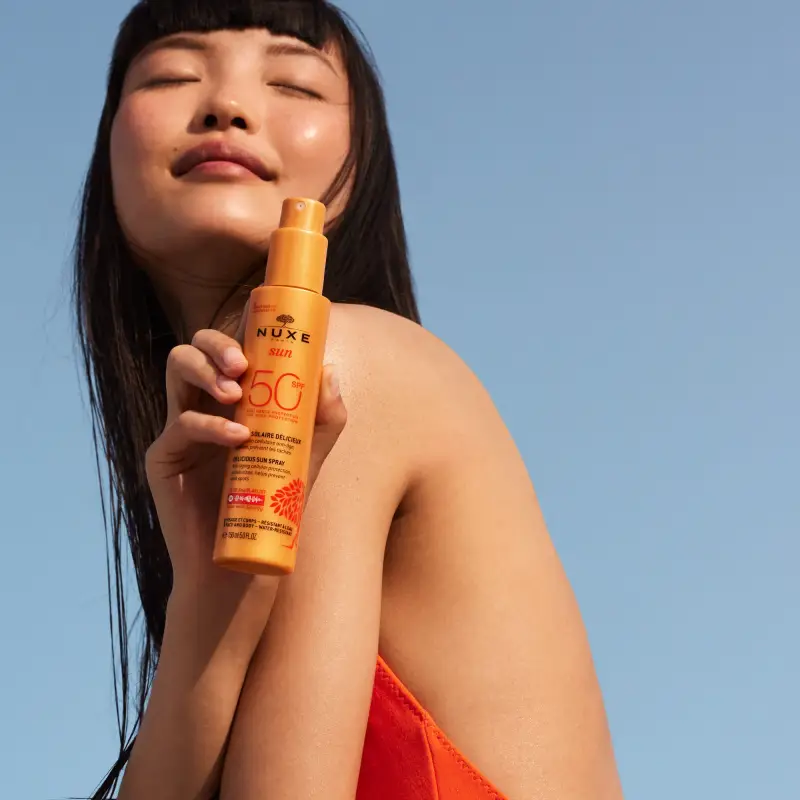 Sun Latte Solare Spray Viso E Corpo SPF50 - Protezione solare viso, Solari alta protezione miniatura 3
