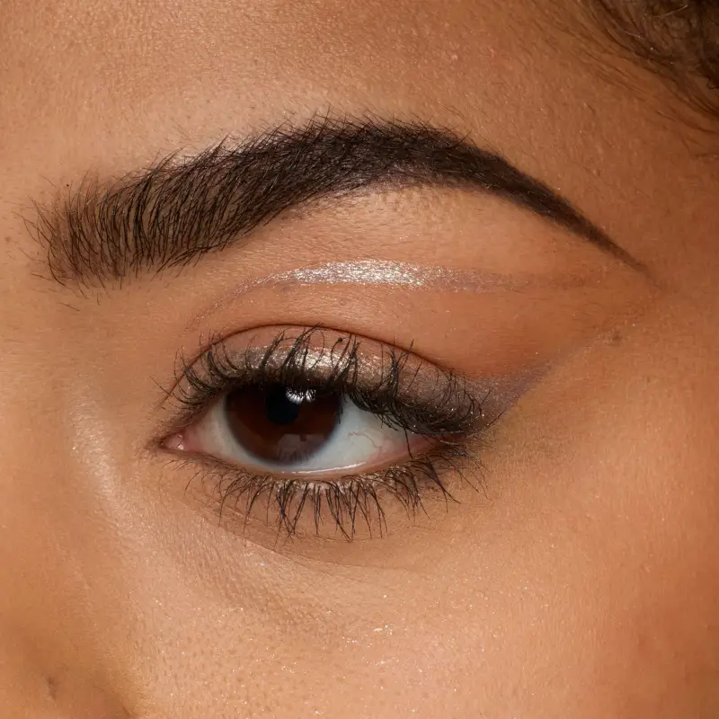 Occhi Bridgerton Royal Epic Ink Liner Glitz 01 Glitzed In Silver - Eyeliner miniatura 3