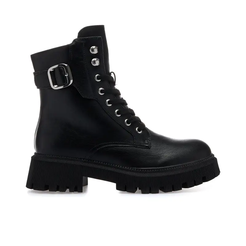 Anfibi neri con lacci e fibbia