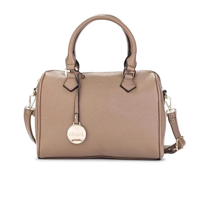 Bauletto beige con ciondolo e tracolla removibile