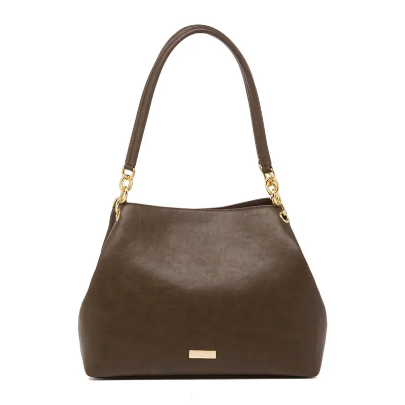 Borsa marrone a spalla con manico dettaglio catena
