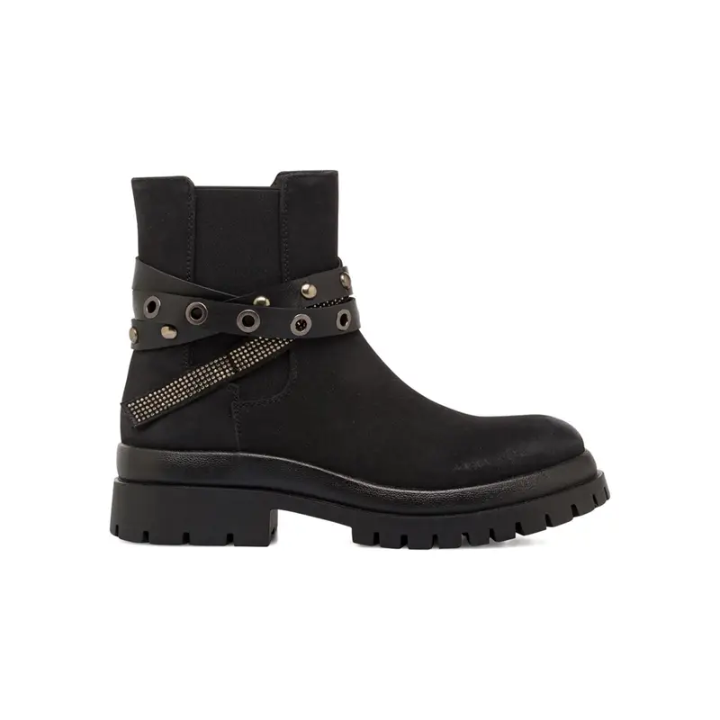 Chelsea neri bassi da donna con cinturini con borchie