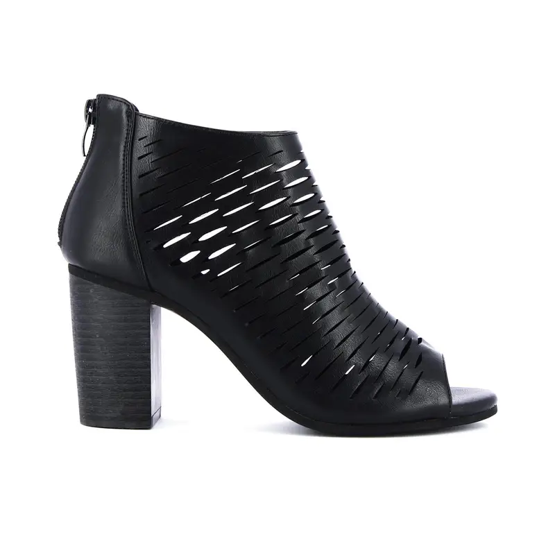 Sandali neri alti con gabbia