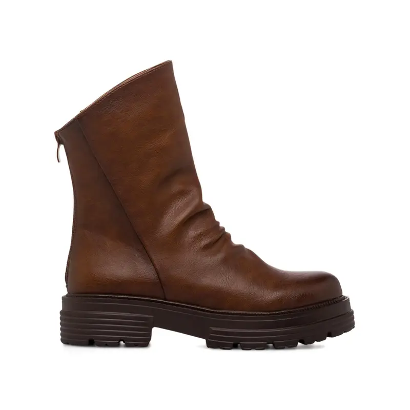 Stivaletti marroni bassi con zip posteriore