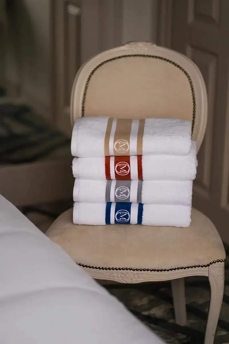 asciugamano grande in cotone Monogram Linea 100 x 160 cm colore turchese miniatura 5