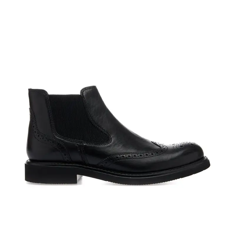 Stivaletti neri modello chelsea in pelle