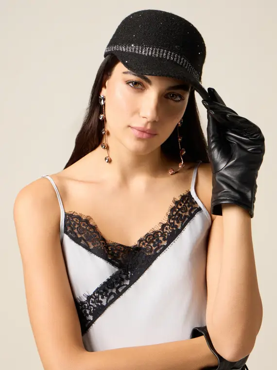 Berretto con paillettes e cuciture lurex Donna