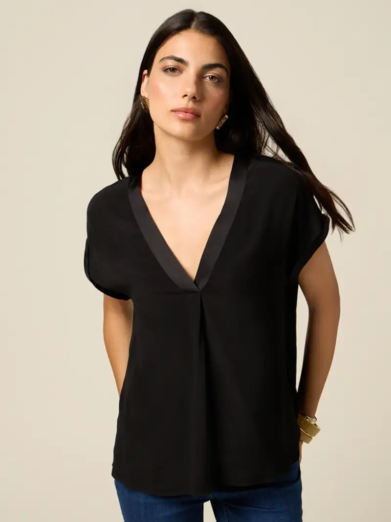 Oltre - Blusa scollo a V in viscosa Donna, Nero Taglia: S