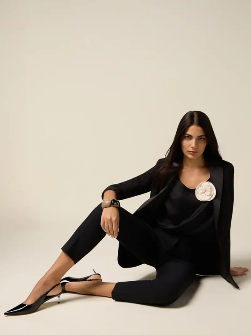 Oltre - Pantaloni a sigaretta Donna, Nero Taglia: 42