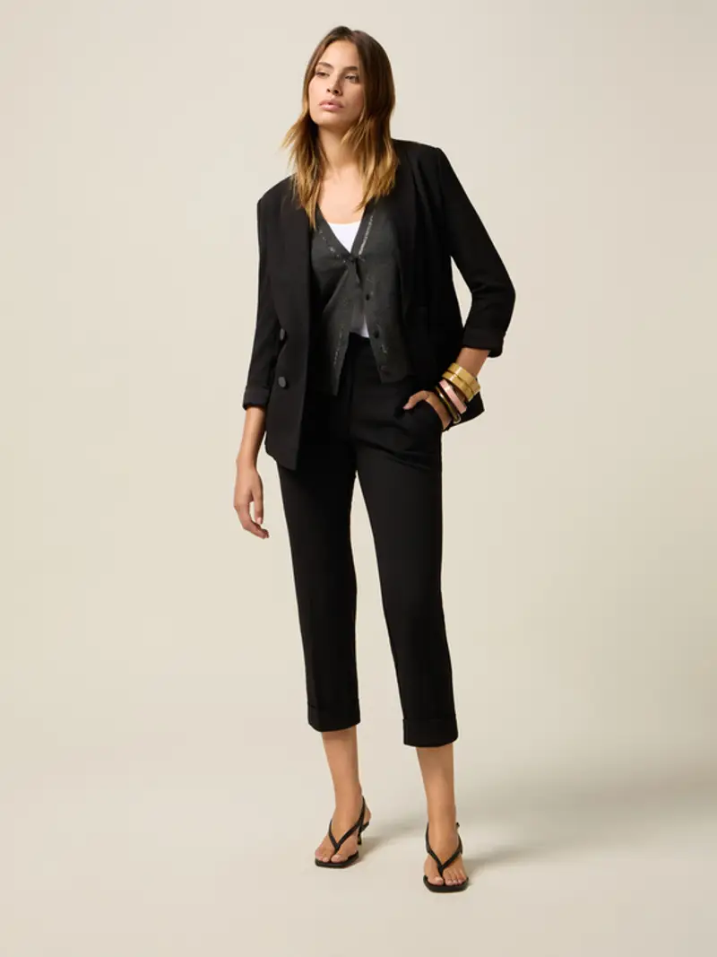 Oltre - Pantaloni cropped in tessuto crêpe Donna, Nero Taglia: 40