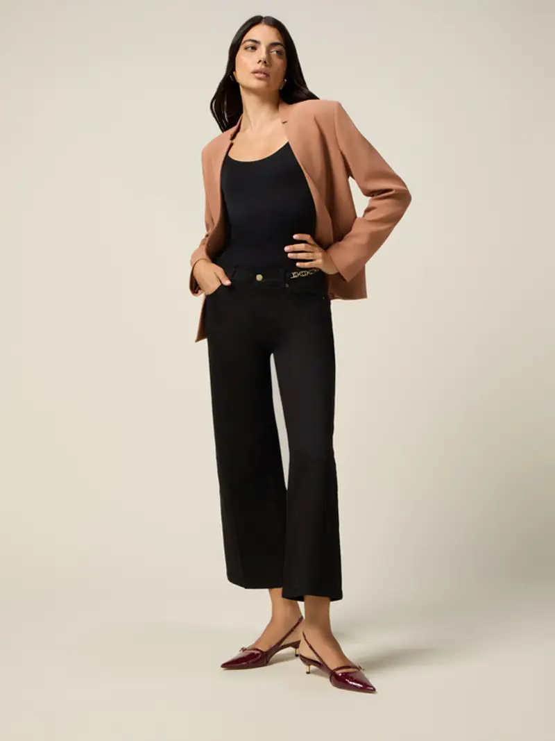 Oltre - Pantaloni kick flare con dettaglio catena Donna, Nero Taglia: 40