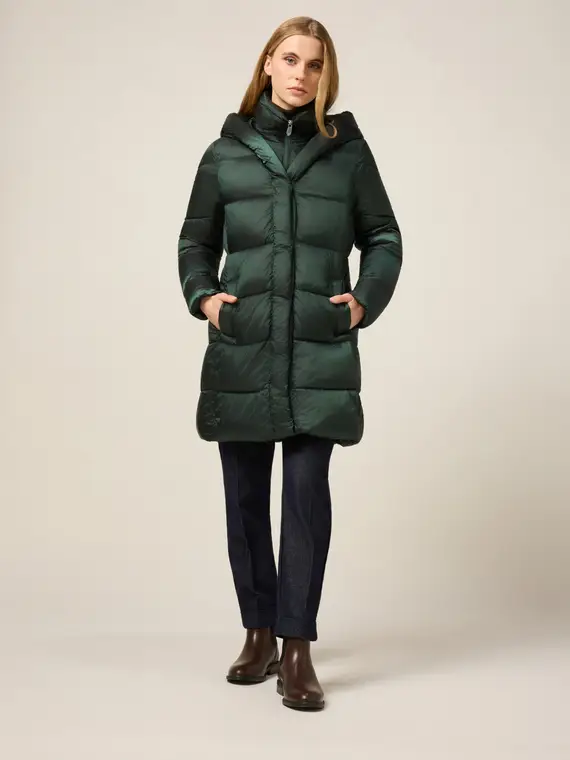 Piumino lungo in nylon con cappuccio Donna