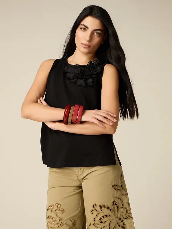 Top in cotone con applicazioni floreali Donna, Nero +