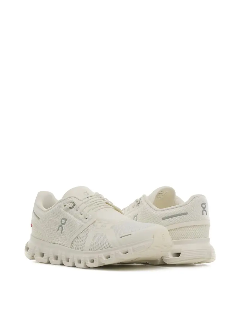 Cloud 6 sneaker in mesh tecnico bianco