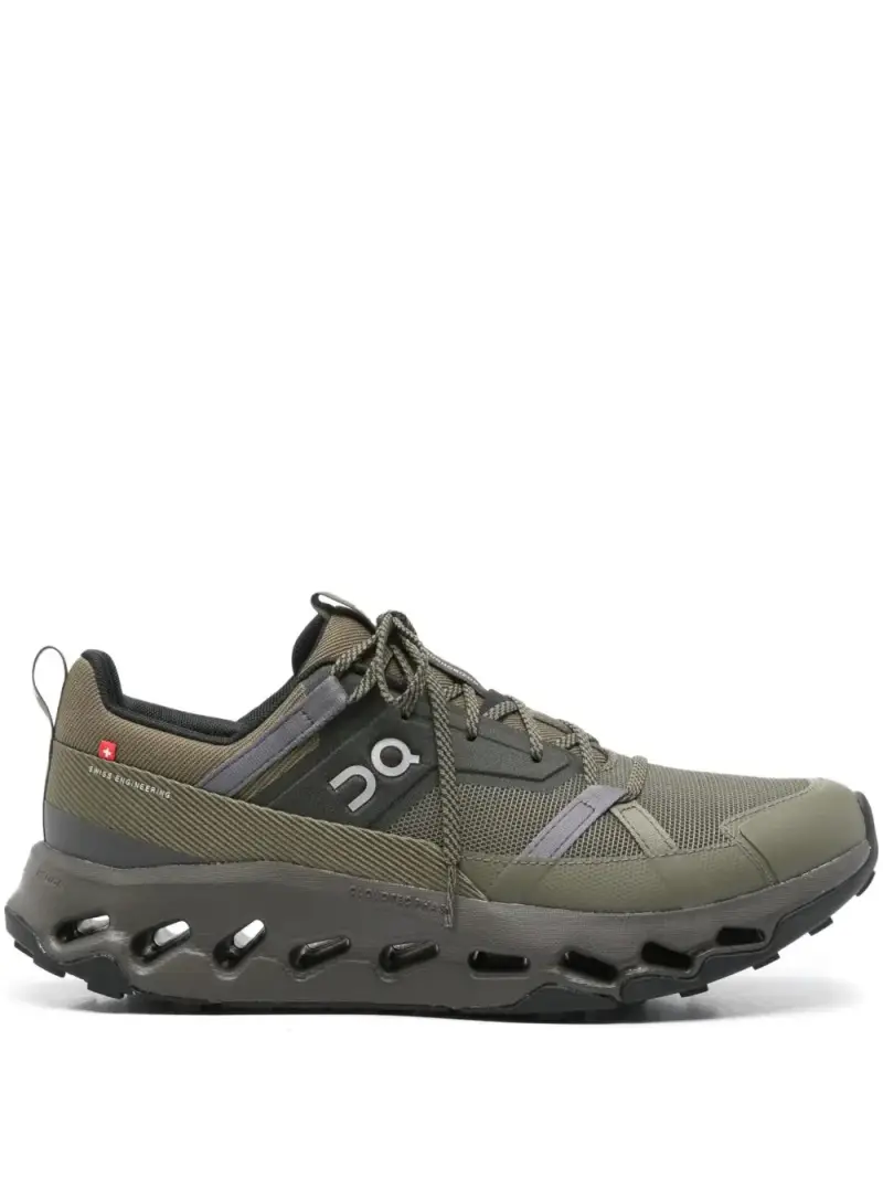 sneakers on running VERDE