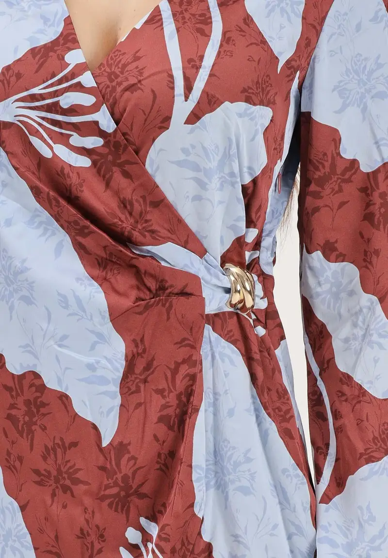 Abito corto celeste da donna con stampa grafica miniatura 3