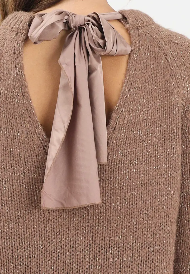 Maglioncino girocollo marrone da donna con fiocco sul retro miniatura 3