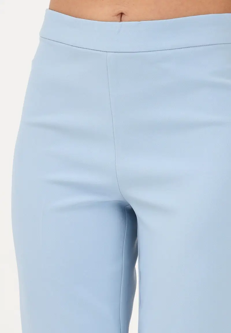 Pantalone cropped celeste da donna miniatura 3