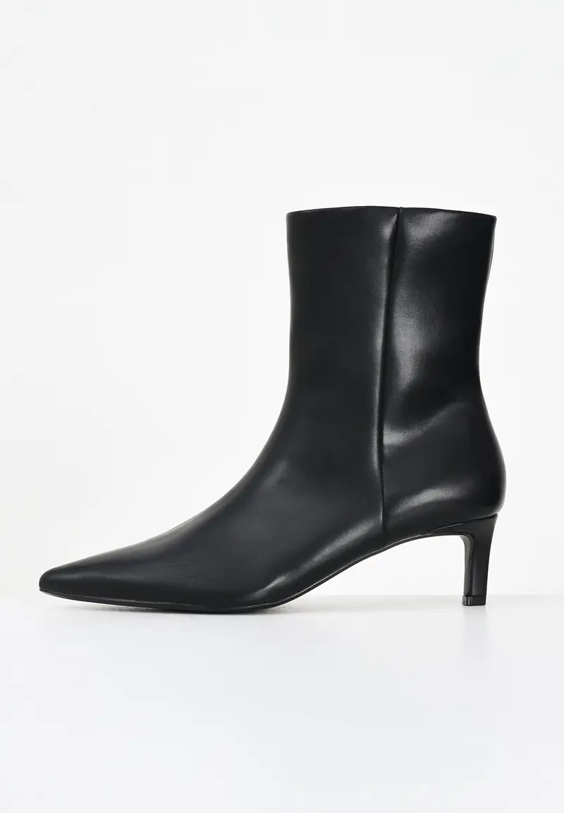 Stivaletti neri da donna con tacco