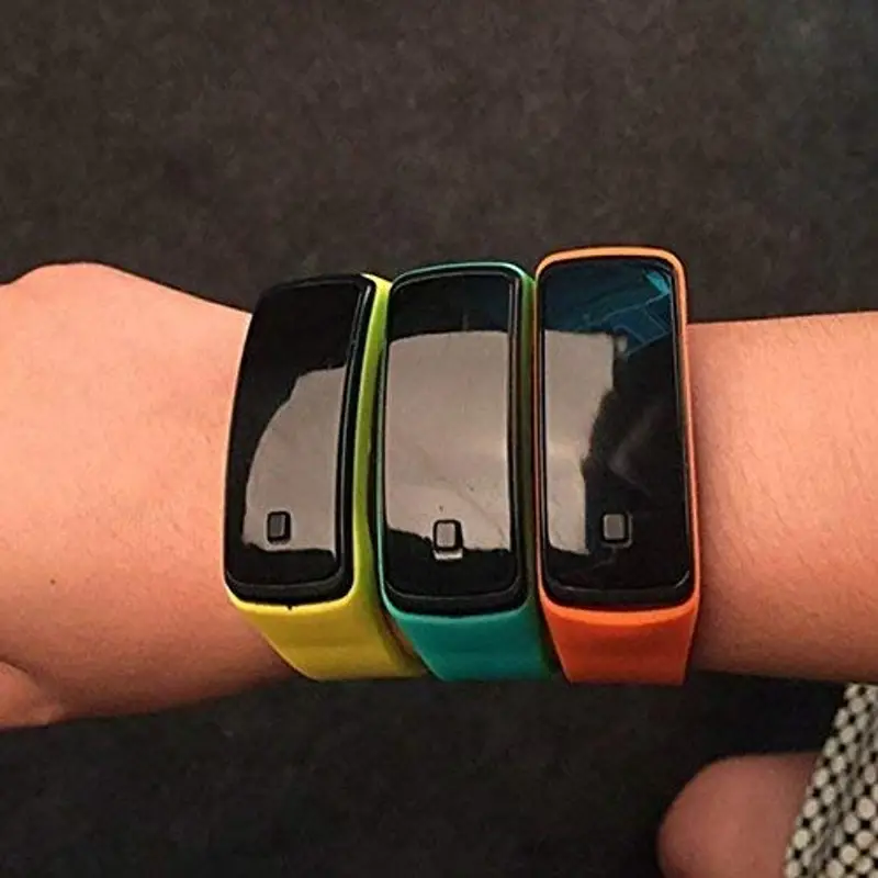 Orologio Digitale Bracciale Ragazze Sport Orologio Digitale Cinturino in Silicone LED Orologio Elettronico 13 Colori (Nero) miniatura 3