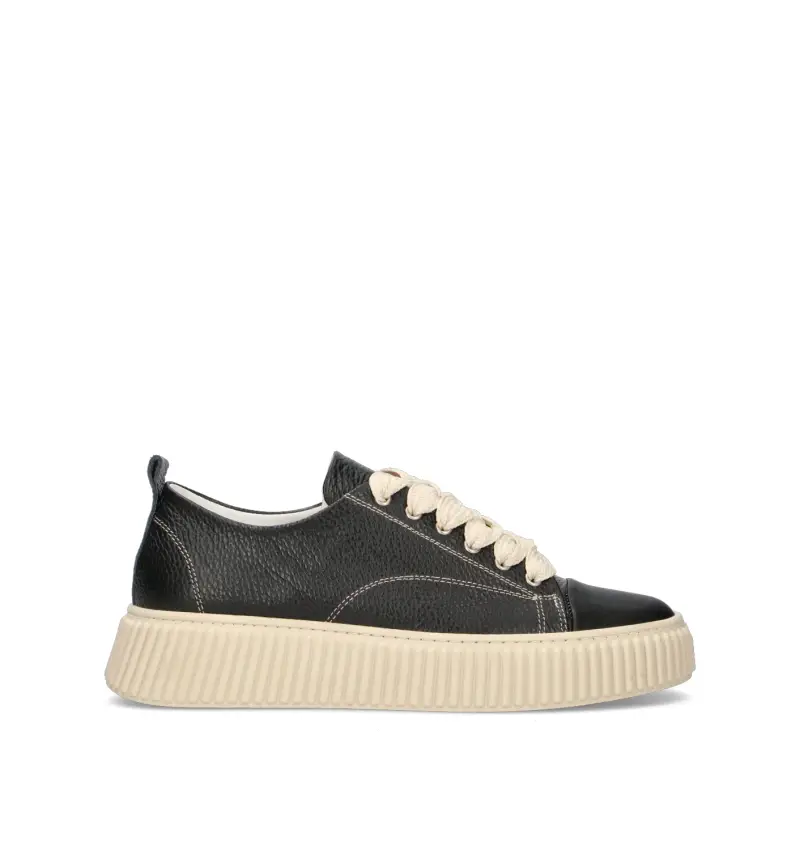 Sneaker uomo nera Vario