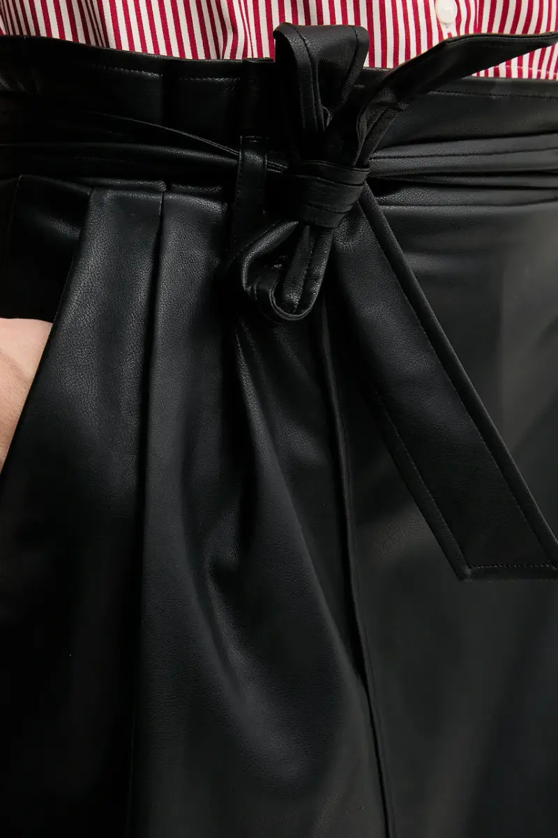 gonna colore nero 93845 miniatura 4