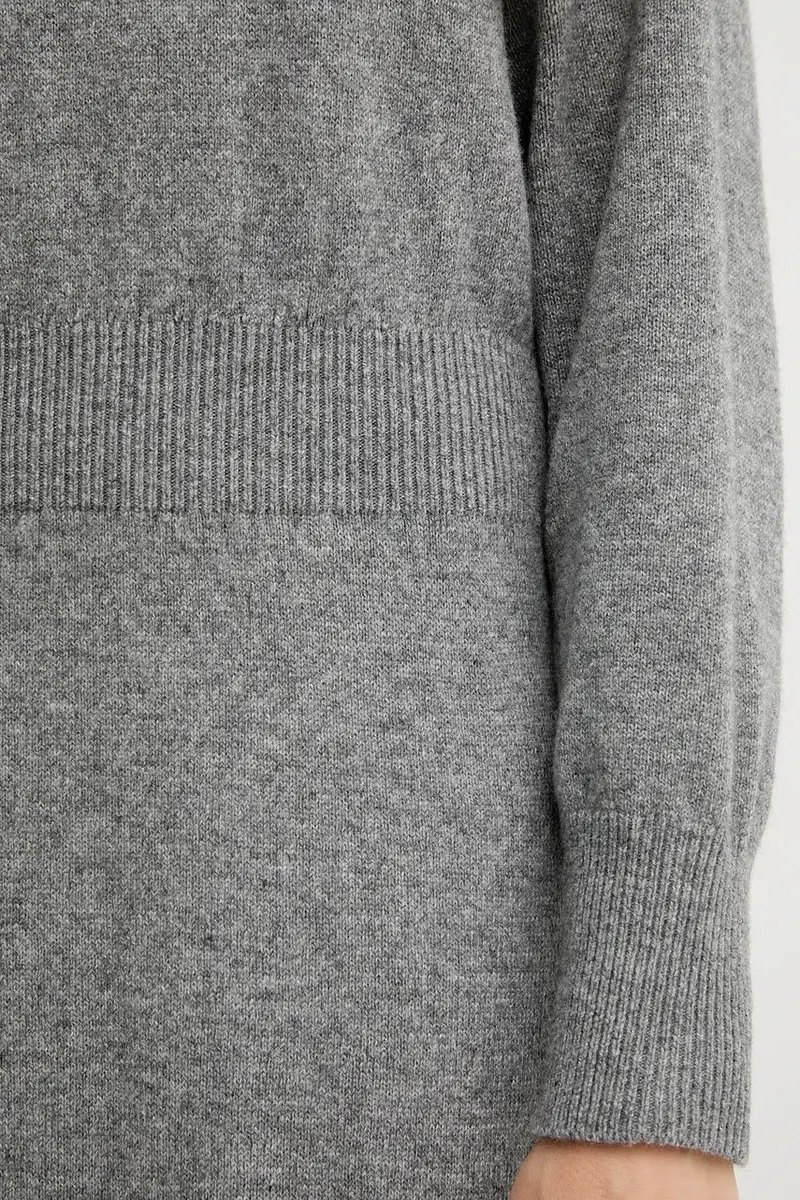 vestito in lana colore grigio 94484 miniatura 5