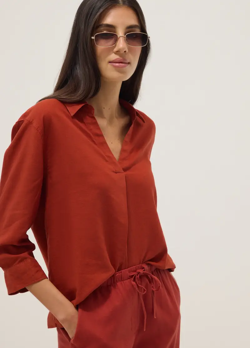 Camicia In Misto Lino E Viscosa Rossa Regular Fit Con Collo A V, Donna, Rosso