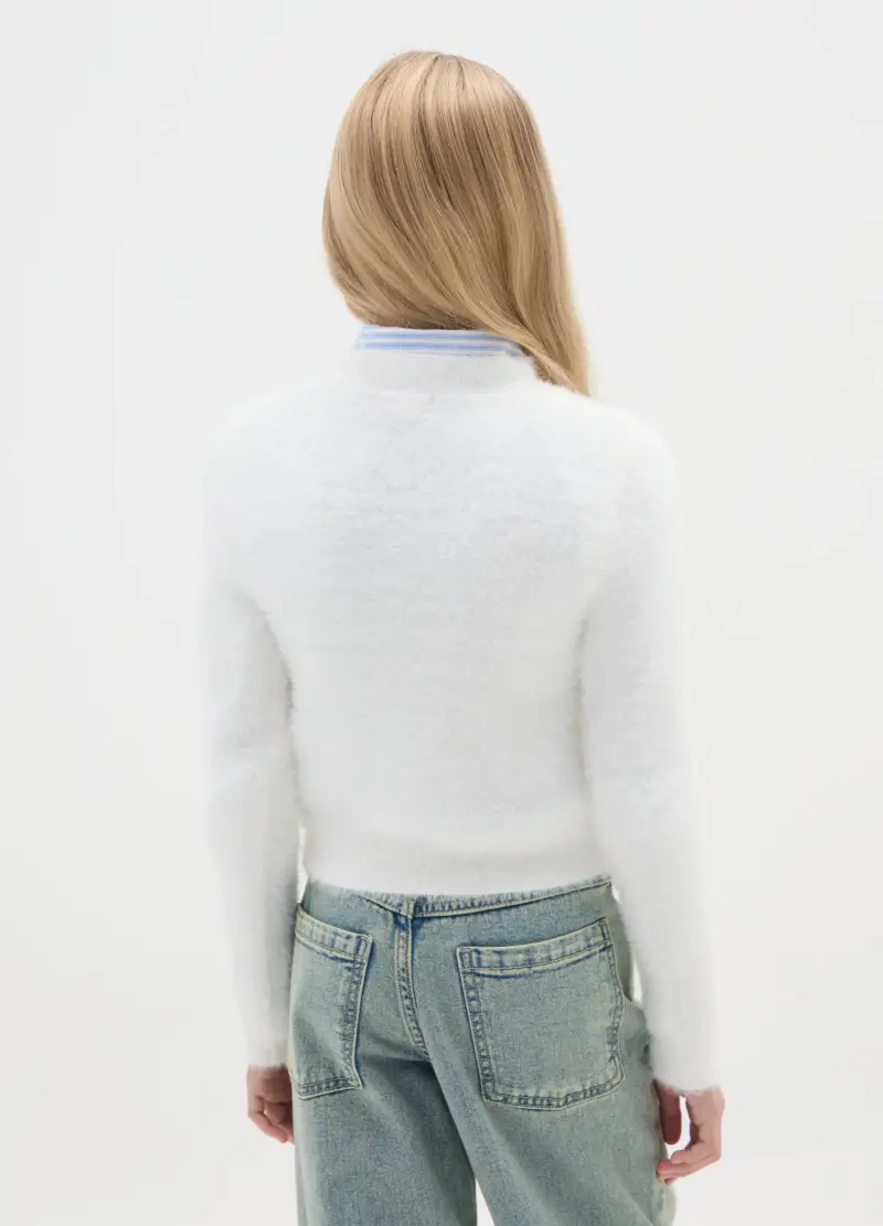 Maglione Bianco Da Ragazza Vestibilità Fitted Con Cuore Traforato, Bambina, Bianco miniatura 2