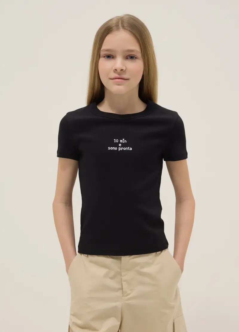 T-shirt Fitted In Cotone Elasticizzato Nera Da Ragazza Con Frase, Bambina, Nero