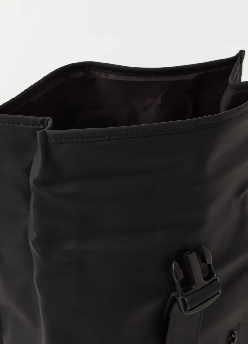 Zaino Impermeabile Con Patta Arrotolata, Donna, Nero miniatura 3