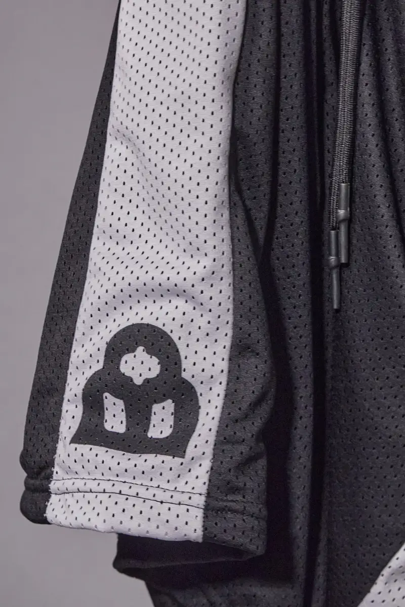 Pantaloncini Neri Sportivi Traforati al Ginocchio Bianchi e Neri Made in Italy BOARDMAN BRDM6 miniatura 2