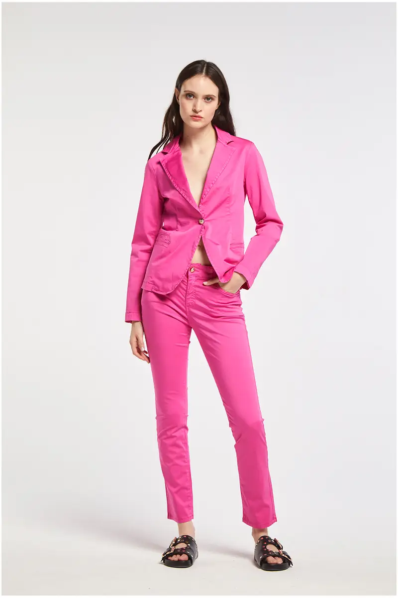 pantaloni slim tinto capo realizzati in tessuto di cotone elasticizzato azalea 25