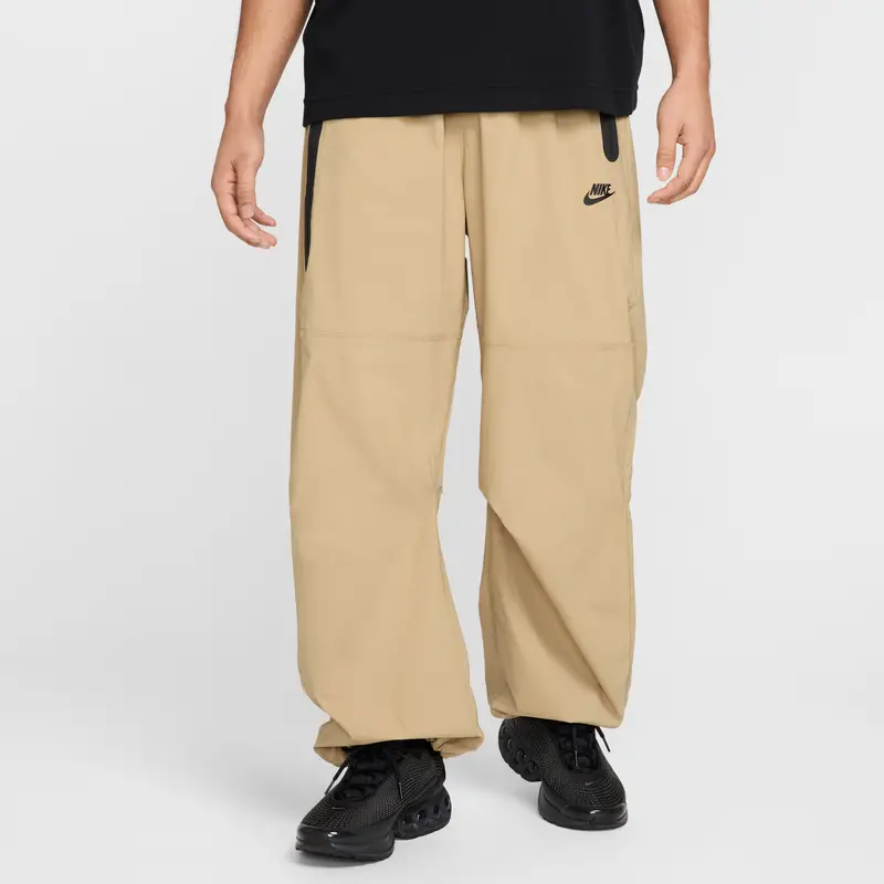Pantaloni sportivi oversize Nike Tech