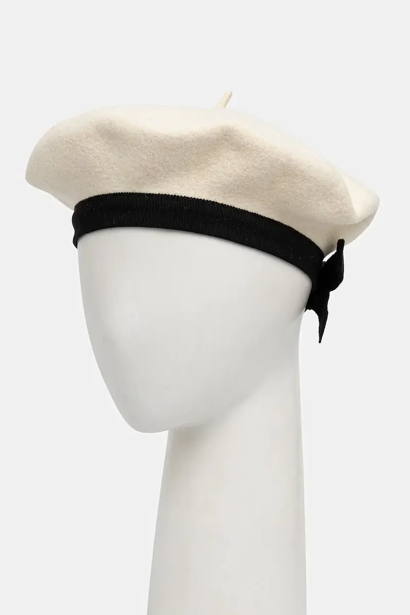 berretto basco in lana colore beige AC1120235