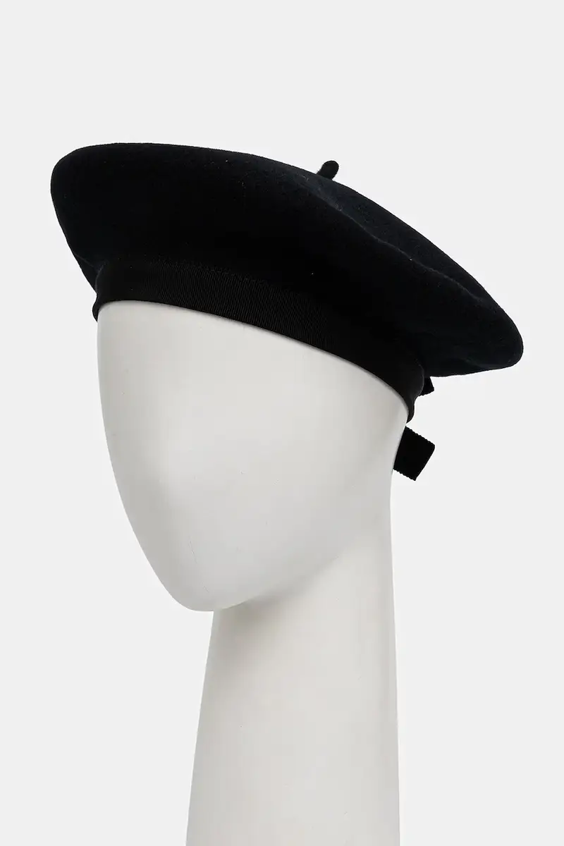 berretto basco in lana colore nero AC1120235