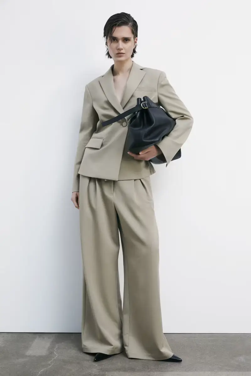 Blazer asimmetrica in gabardina Beige