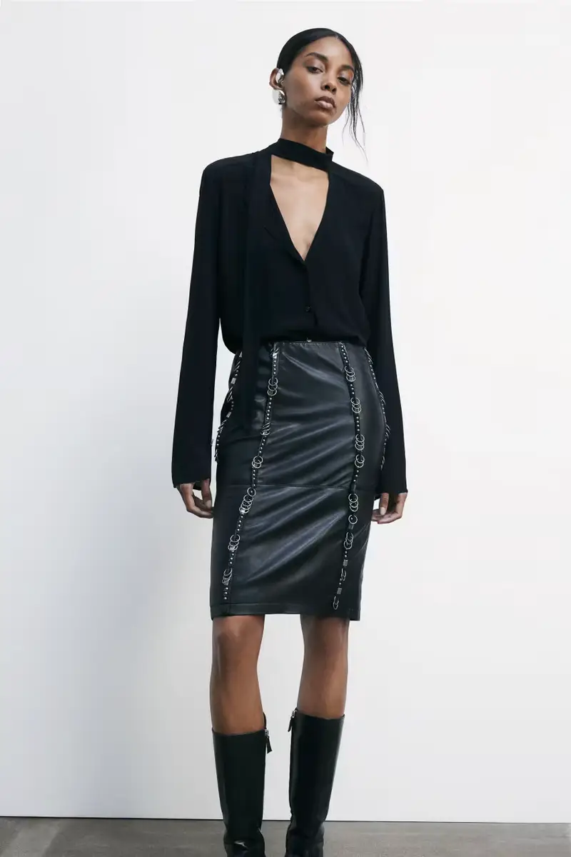 Blusa "ESSENTIAL" in viscosa con fusciacca Nero