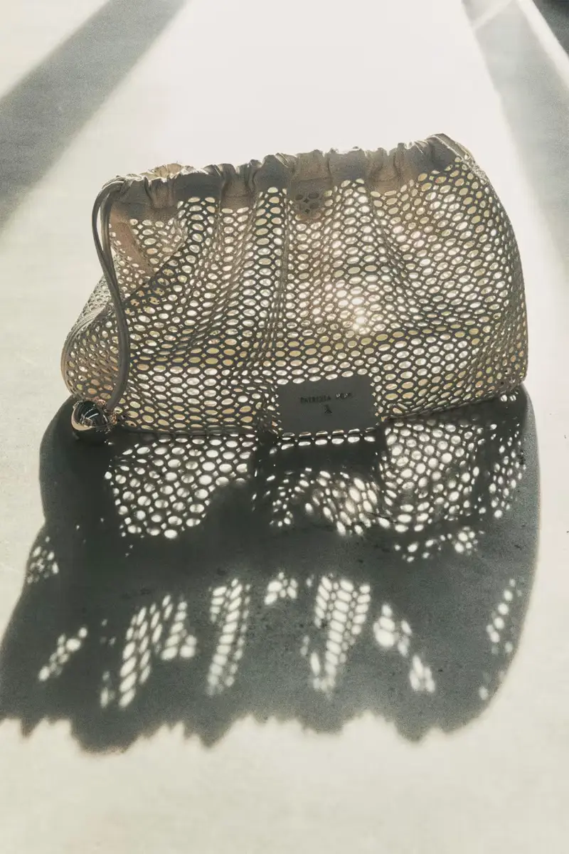 Bubble Clutch grande in pelle traforata Bianco