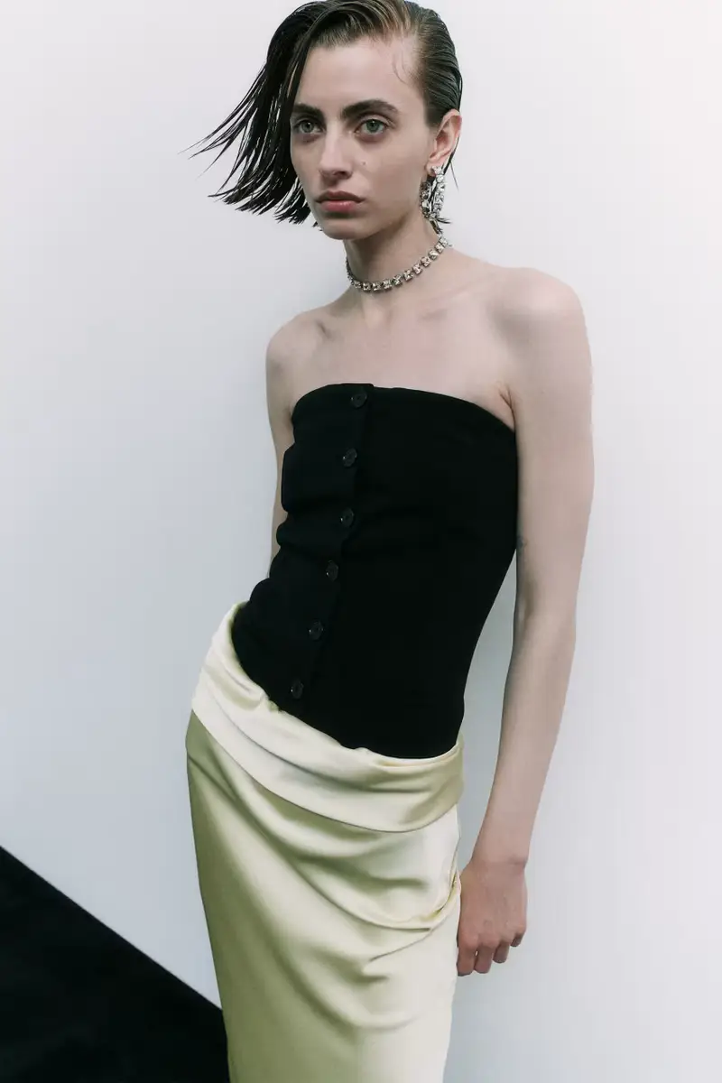 Bustier in crêpe con bottoni Nero