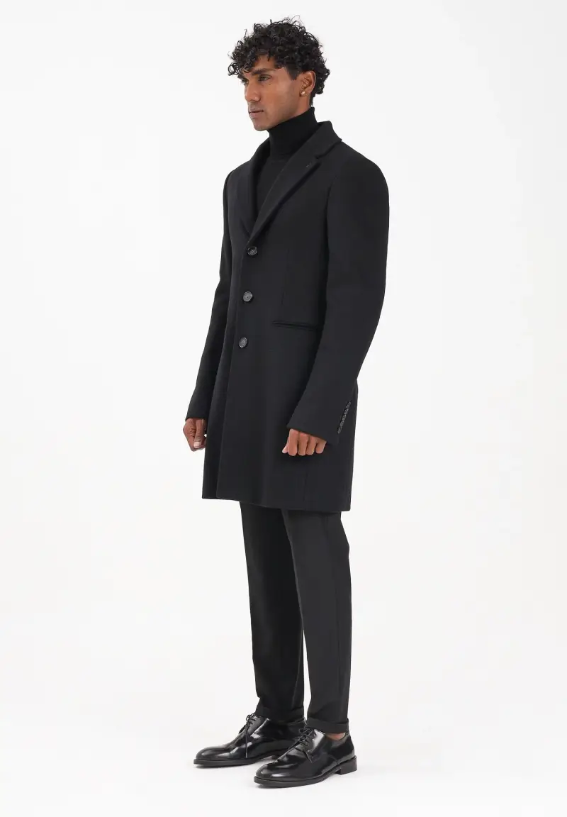 Cappotto nero da uomo