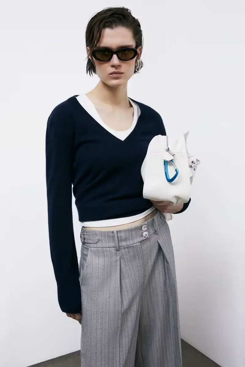 Maglia con scollo a "V" in Cashmere Blu
