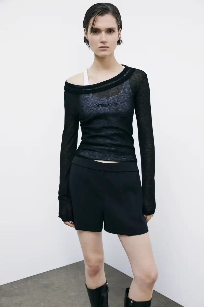 Shorts stretch con vita regular Nero