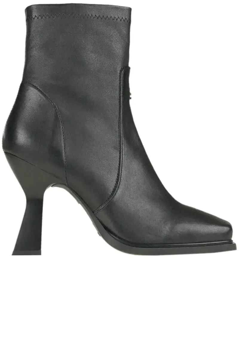 Stivaletti in pelle a calzino